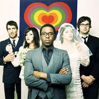 Pretty Girls Make Graves Split