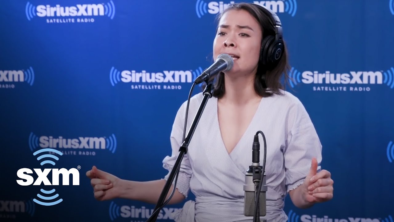 Mitski - "Nobody" [LIVE @ SiriusXM]
