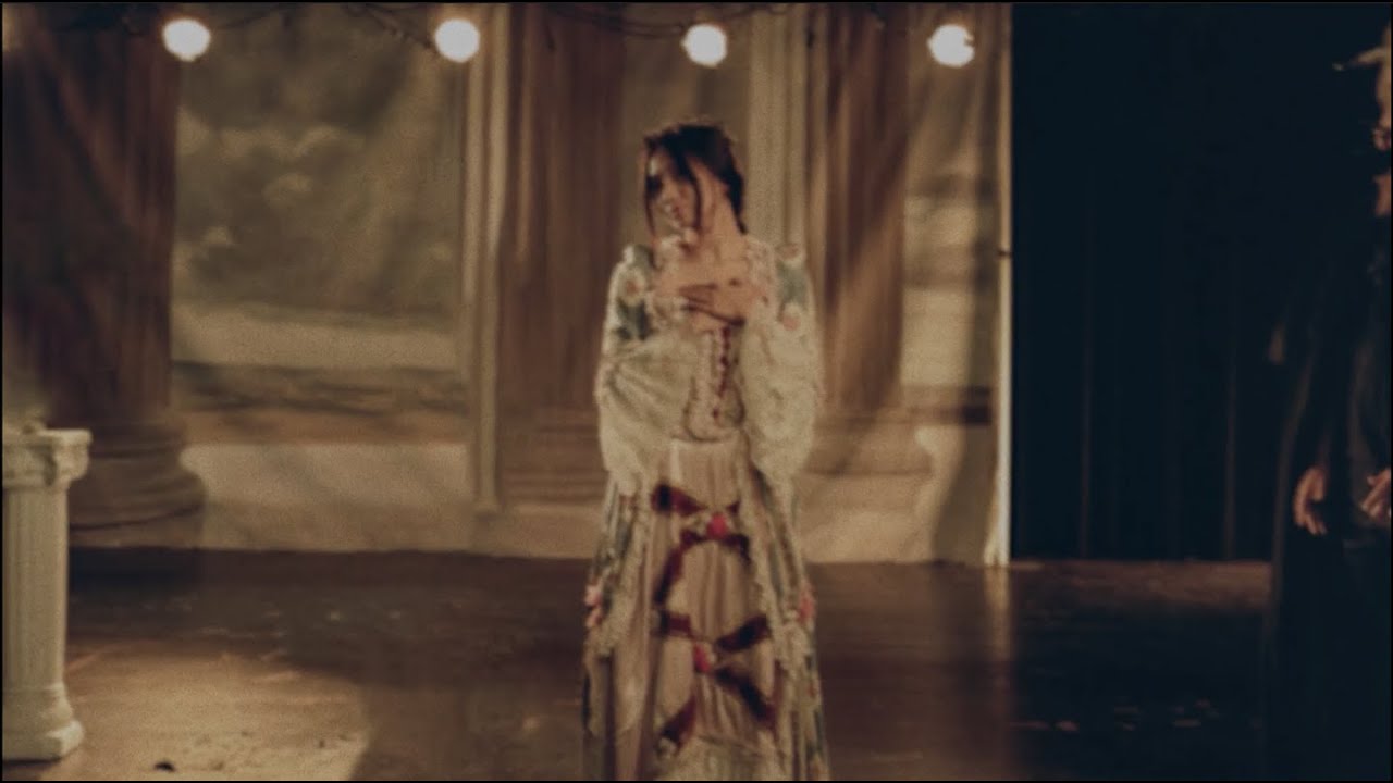 NIKI - Take A Chance With Me (Official Lyric Video)
