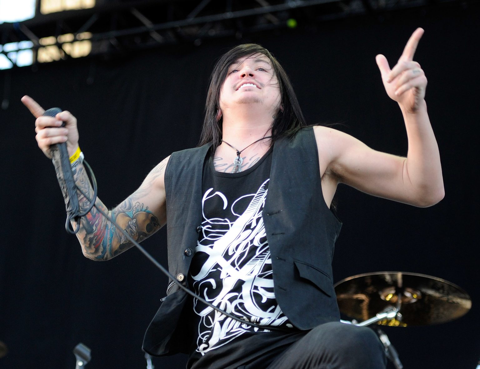 Rising to Fame: The Story of the Lead Singer of Escape the Fate - GigWise
