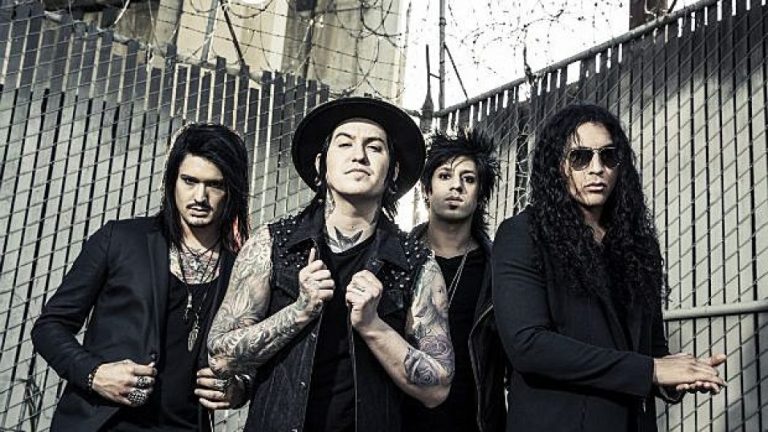 Rising to Fame: The Story of the Lead Singer of Escape the Fate - GigWise