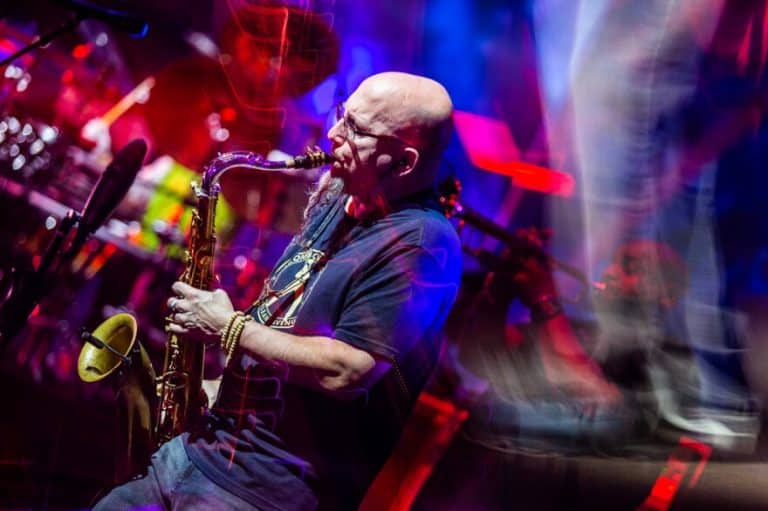 The Powerhouse Sound: How 70s Female Pop Singers Shaped a Genre and Redefined Femininity in Music