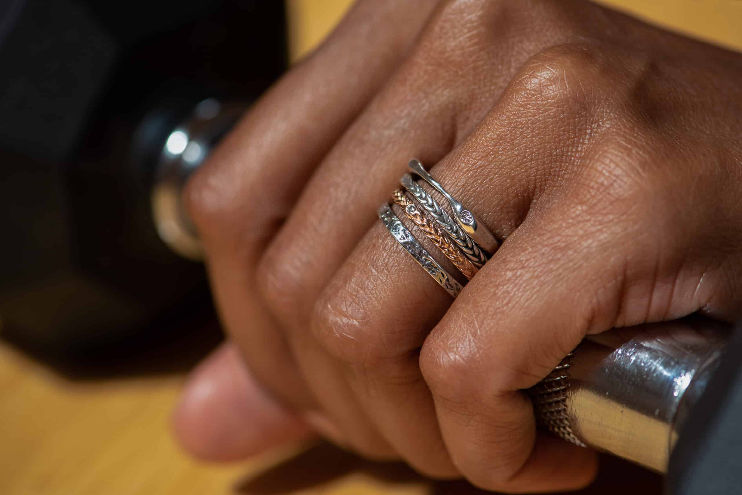 Finding the Perfect Fit: Braided Wedding Bands for Men and Women