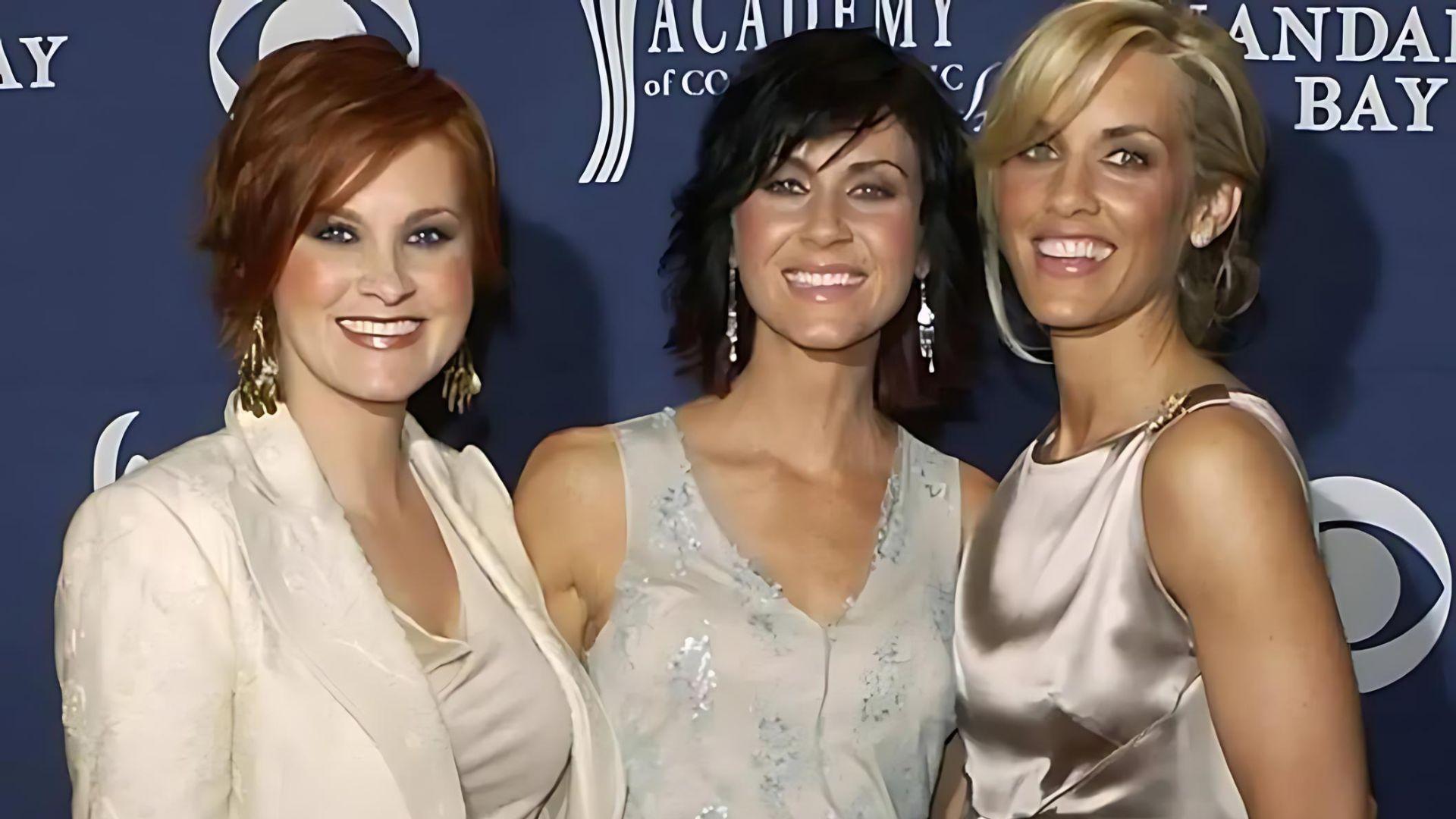 SHeDAISY