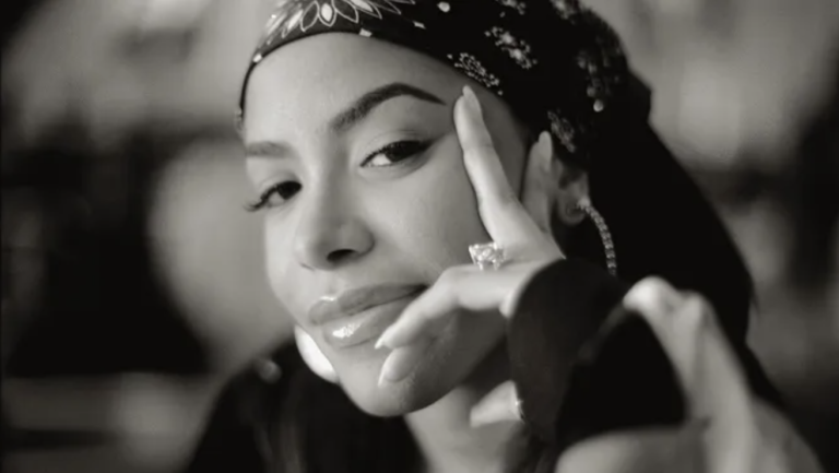 35+ Iconic Female R&B Singers of The 90s - GigWise