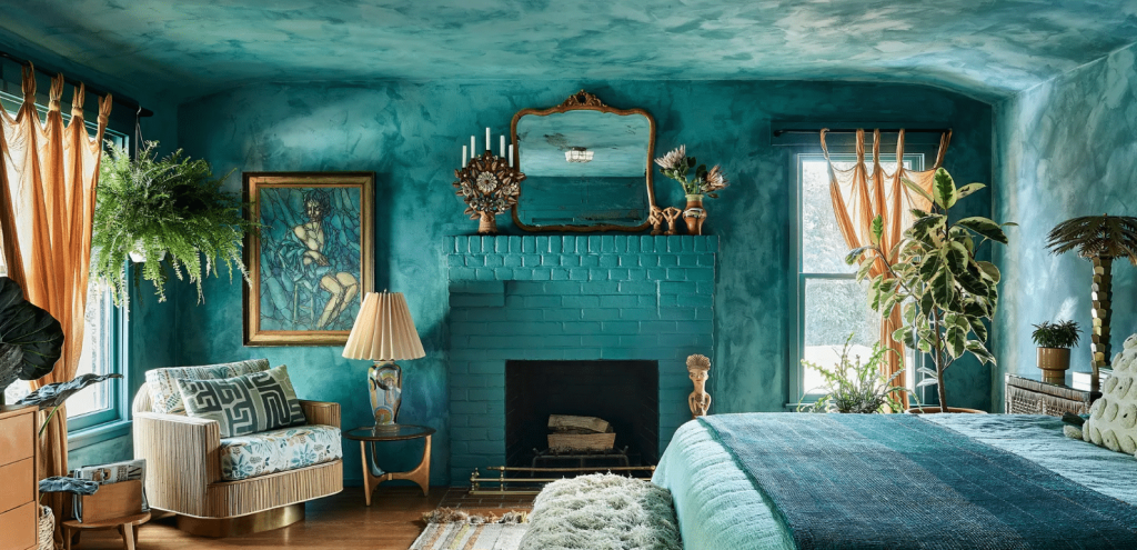 The Glam Life: How Celebs Make Their Bedrooms Tour-Ready
