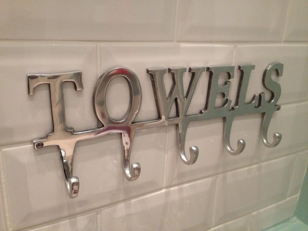 The Ultimate Guide to Choosing a Bathroom Towel Hook
