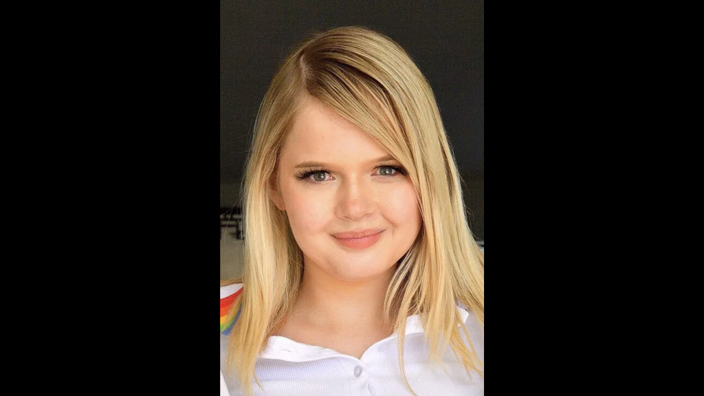 Coco Lovelock Age, Bio, Career & Net Worth 2025 GigWise