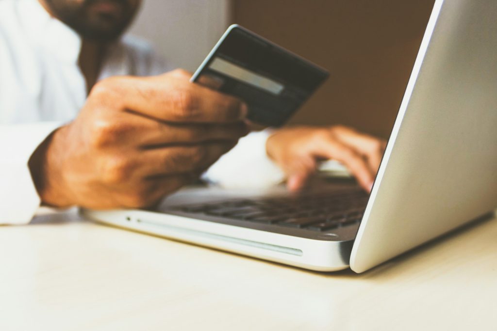 Digital Shopping Culture and the Evolution of Smart Consumer Habits