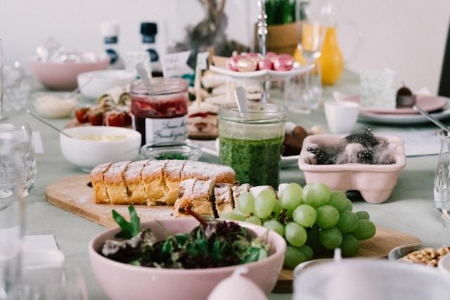 How to Plan an Elegant Easter Brunch at Home