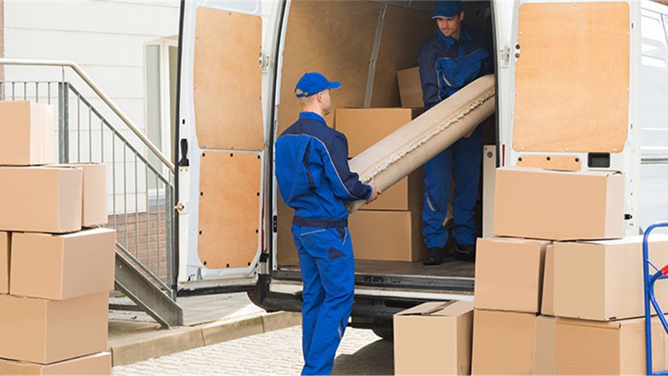 Choose Movers Who Communicate Clearly