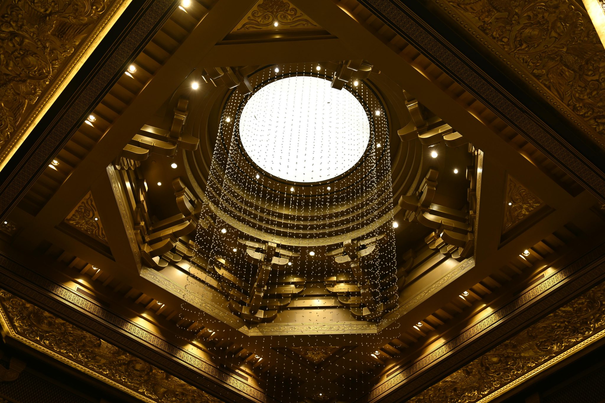 The Best Luxury Light Fixtures for Changing the Entire Vibe of Your ...