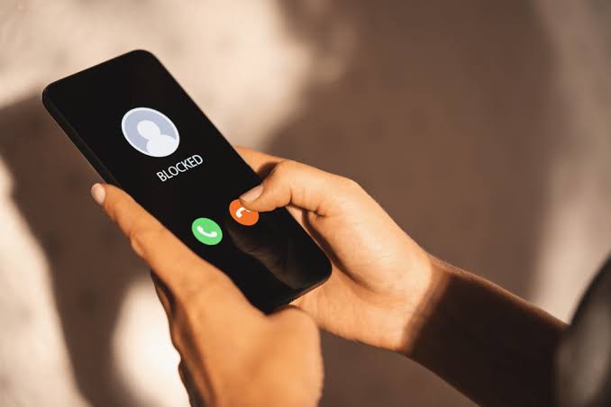 How To Text Someone Who Has Blocked You? Relationship Insights, Risks and Smart Solutions