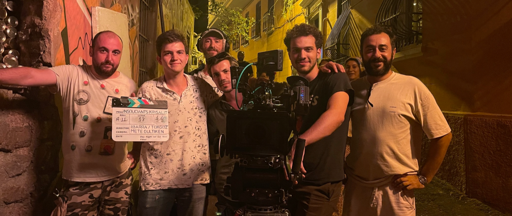 Translating the In-Between: How Mete Gültiken Lensed the Complex Reality of ‘Krizalit’.