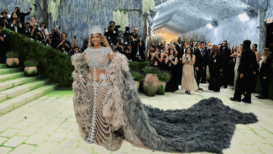 Beyoncé in a custom Balmain design by co-chair Olivier Rousteing.