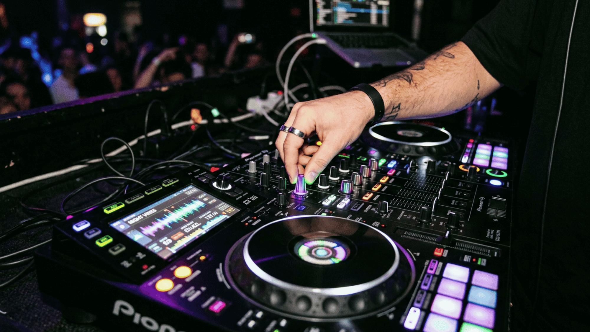 27 Best House Music Artists And DJs Of All Time 27-best-house-music-artists-and-djs-of-all-time