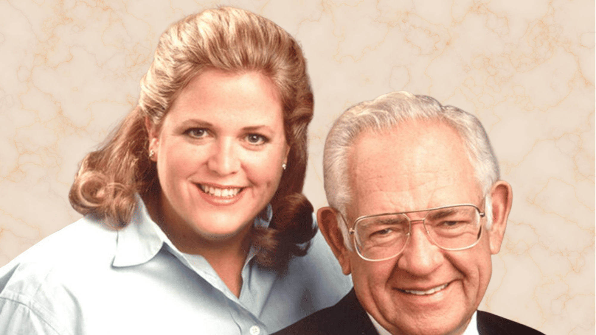 Wendy Thomas smiling with her father Dave Thomas, Wendy’s founder