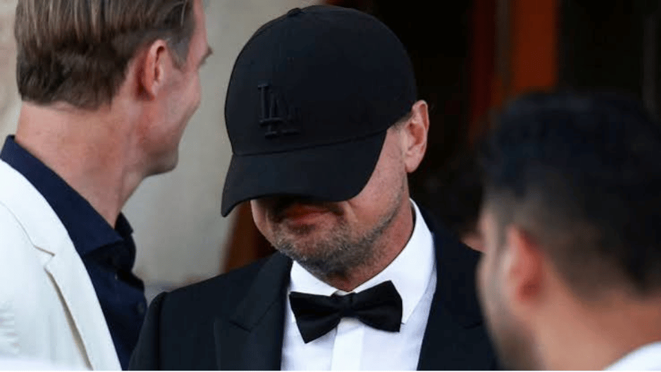leonardo dicaprio wearing a black tuxedo