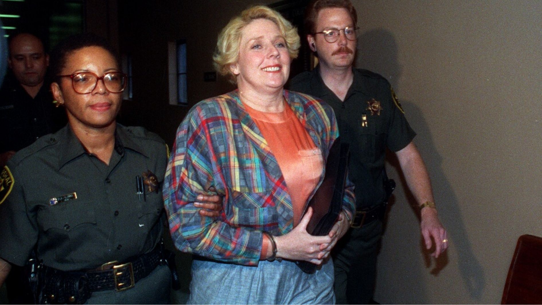betty broderick walking with officers