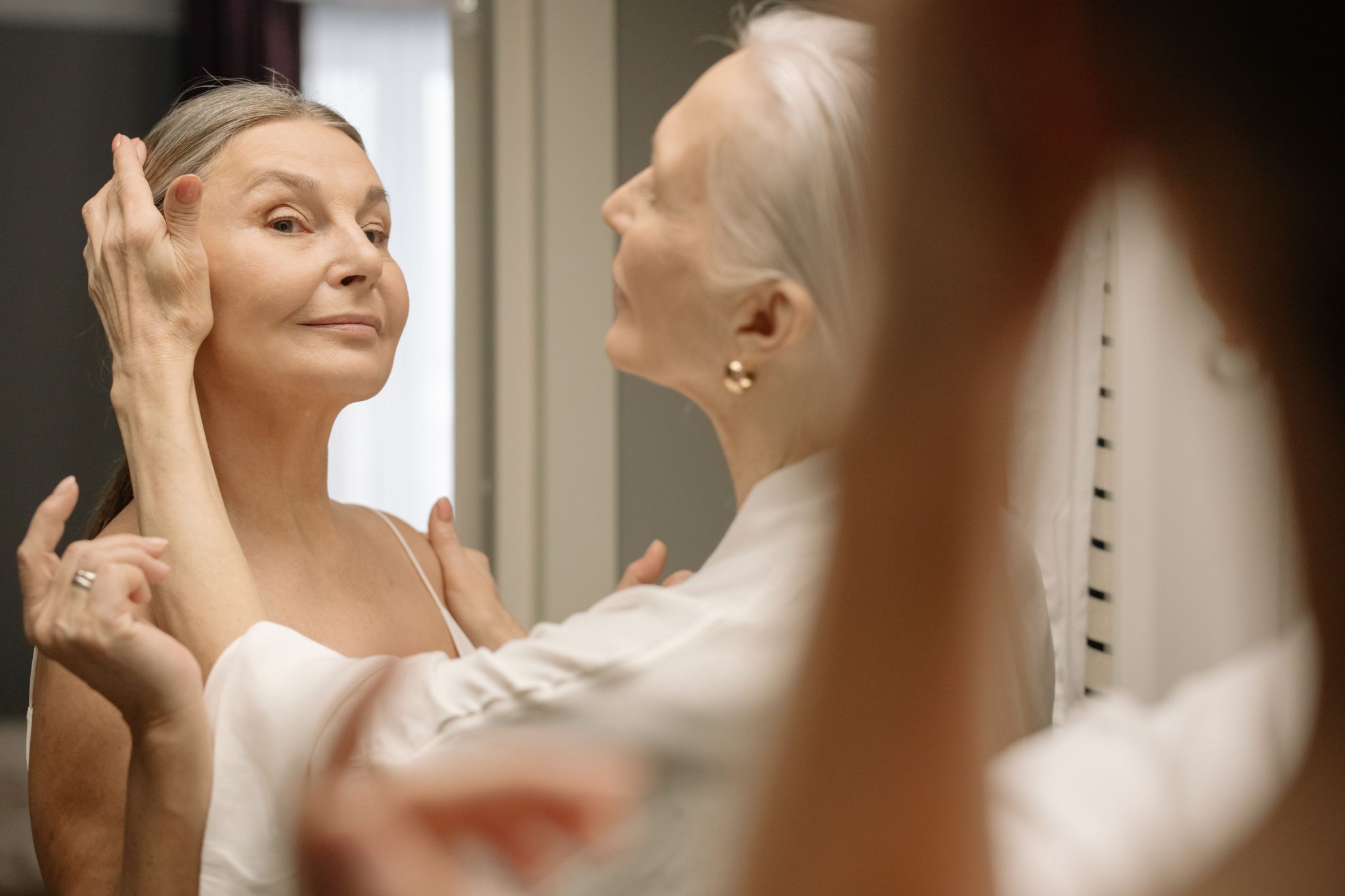 The Modern Facelift: The Secret of Looking Like Yourself Again